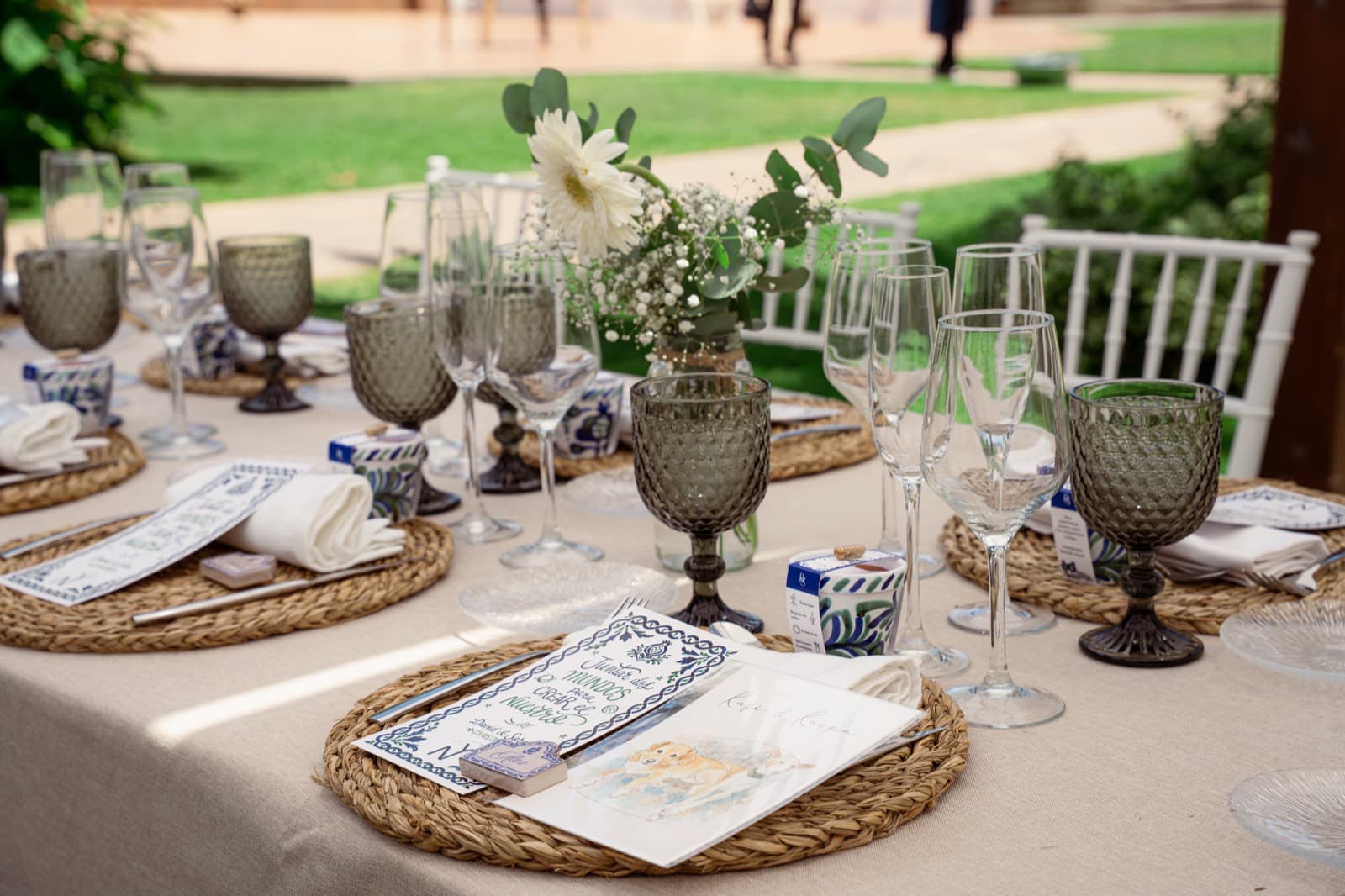 Mesa montada por Natalio Yanguas Catering para una boda en Granada